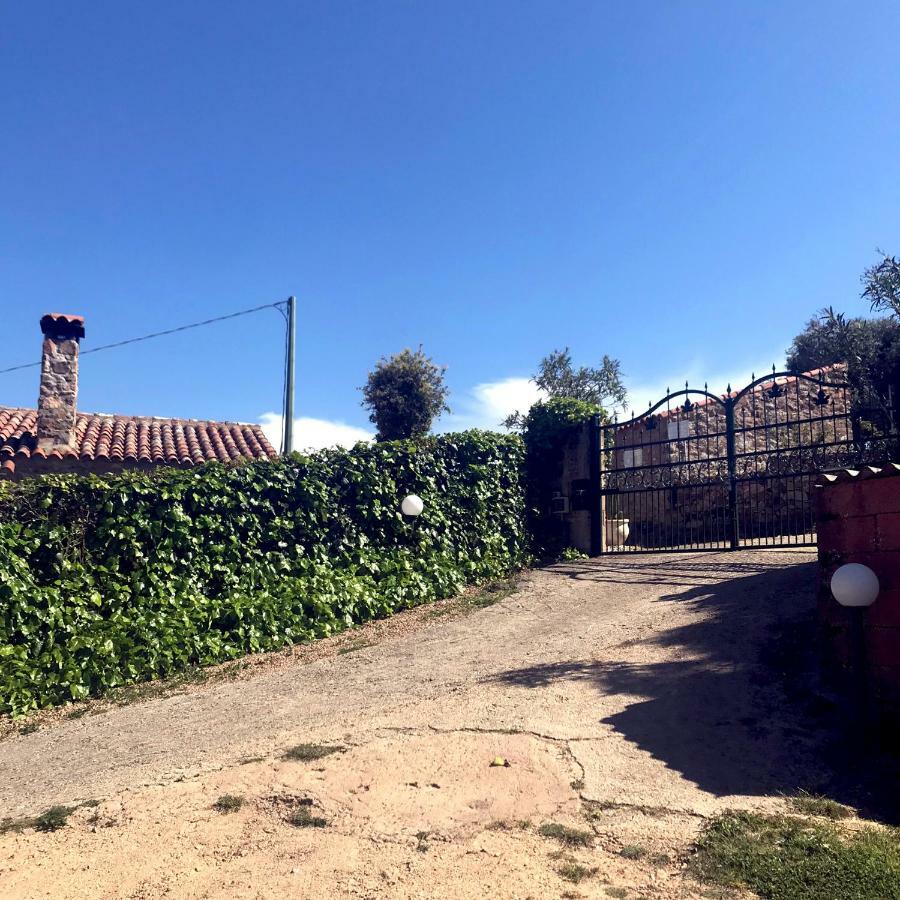 B&B La Tasgia Aggius Esterno foto